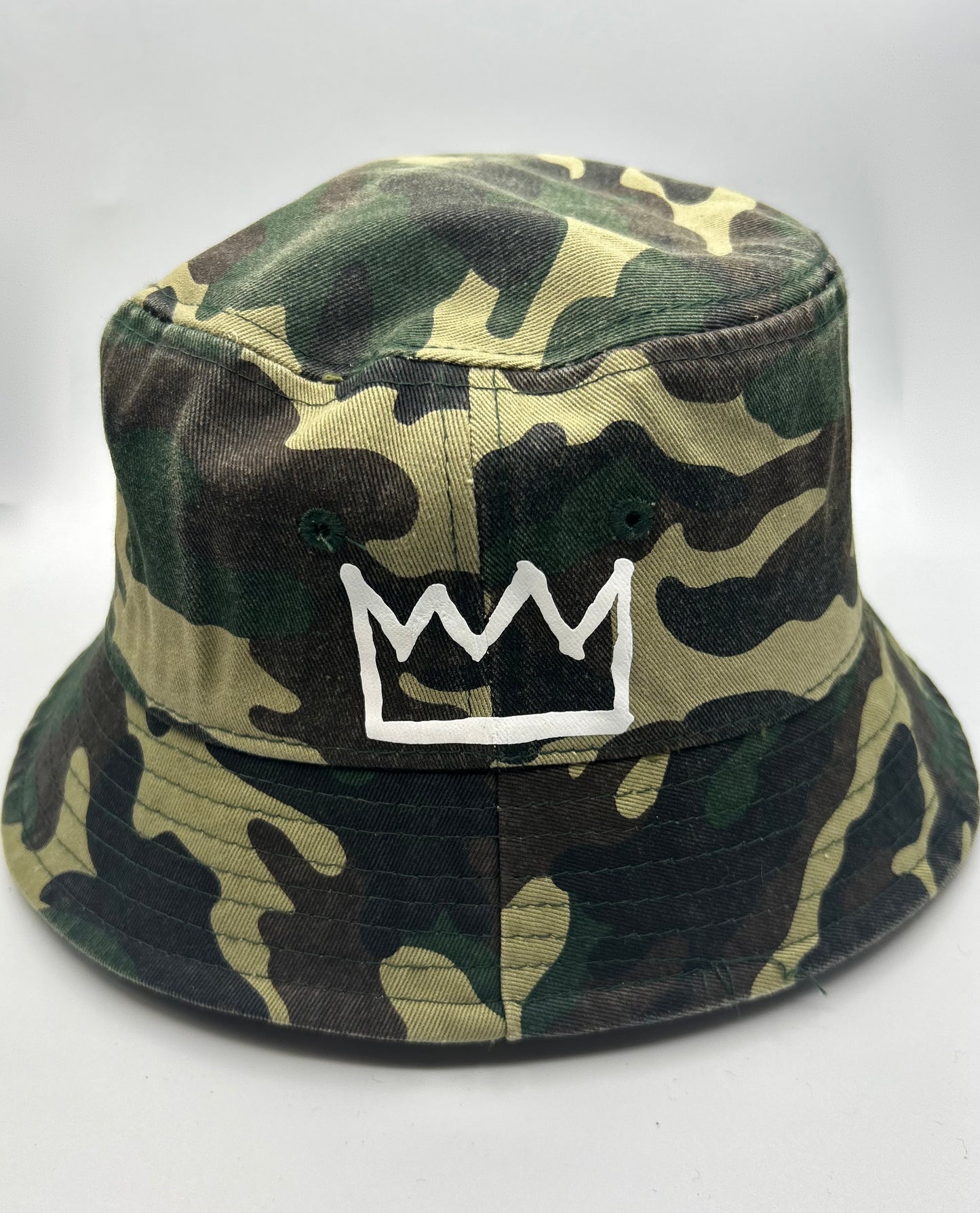 True Green Camo Bucket with White Krown